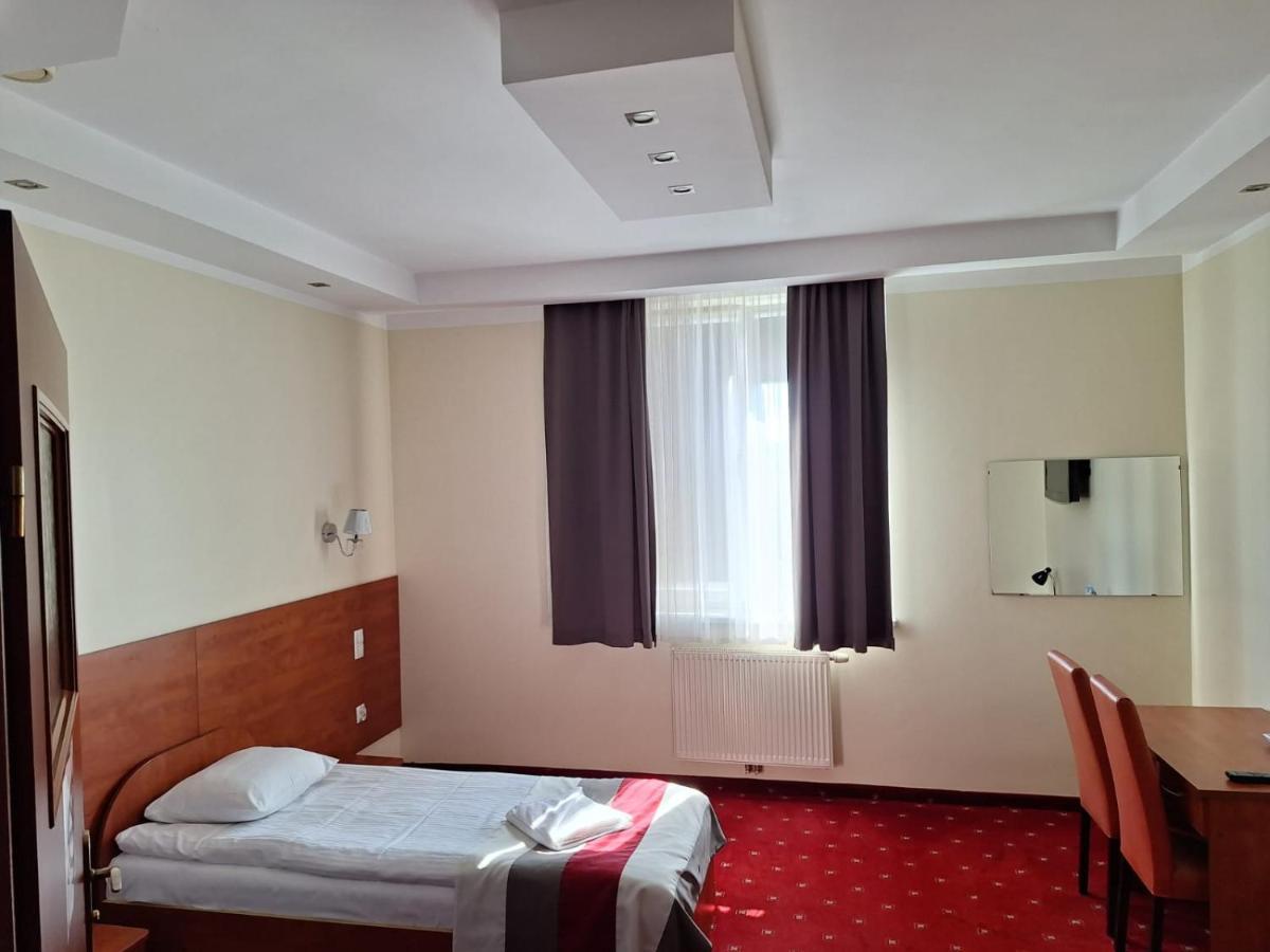 Trzy Stawy Bed and breakfast Jelcz-Laskowice
